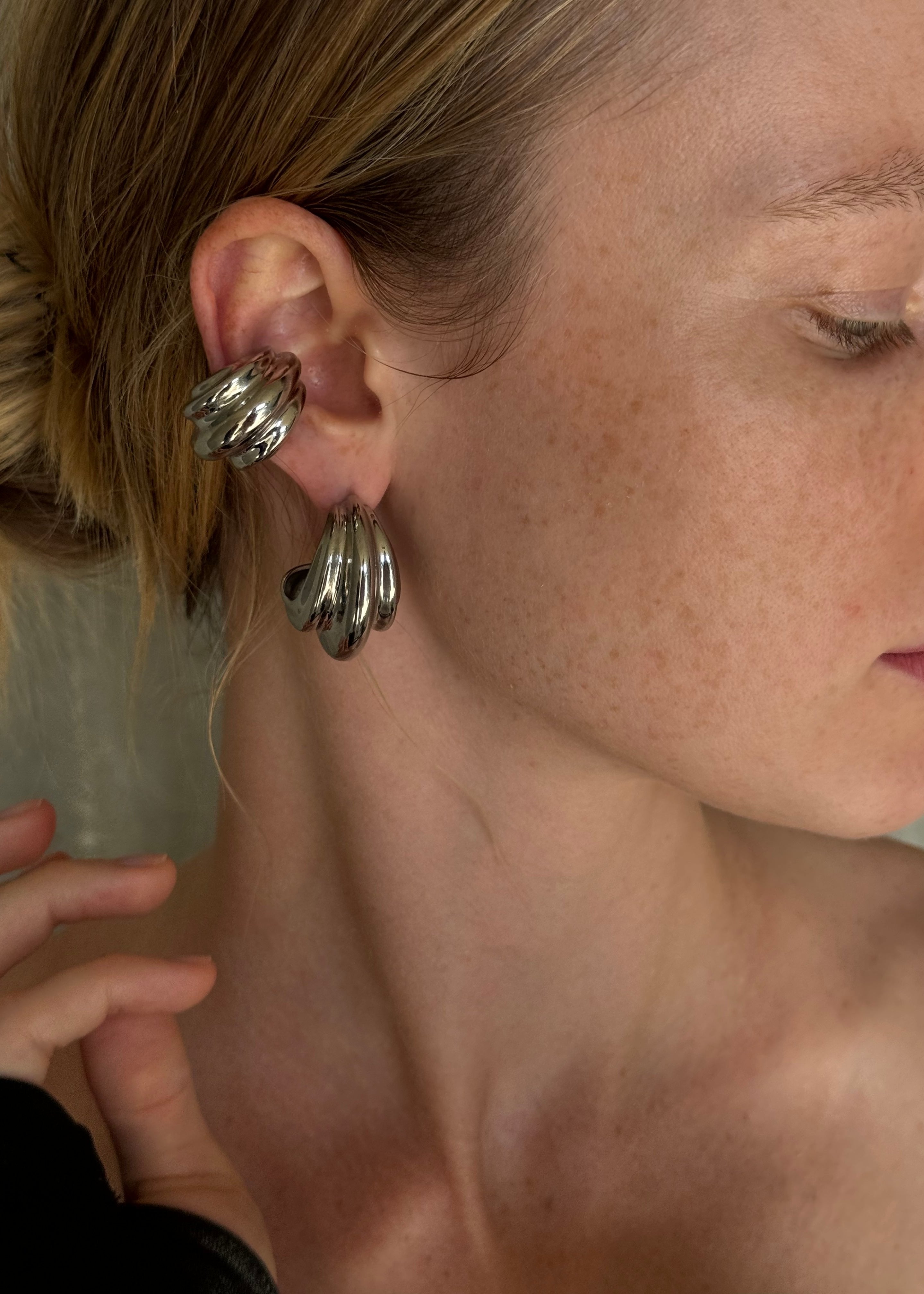 Wave Hoop Earring gilded in 925 Silver