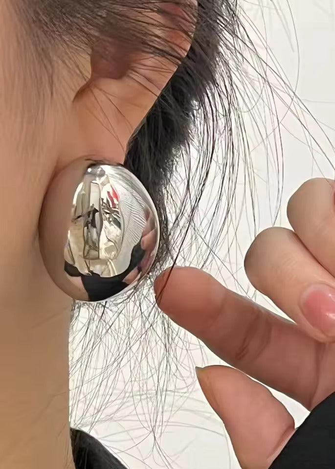 Round-shaped Drop Earrings in 925 Silver