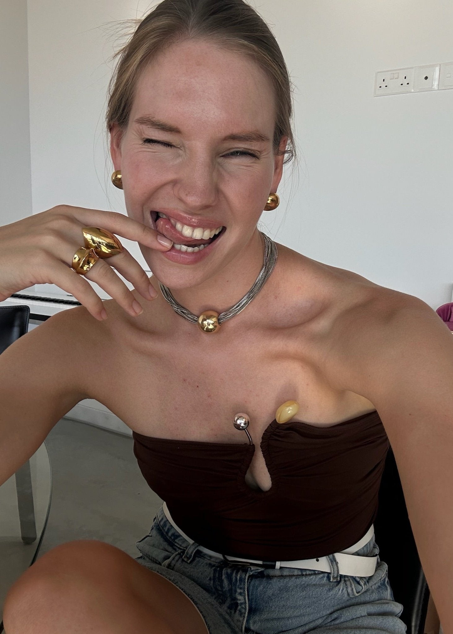 Multi Layered Vintage Fading Choker gilded in 18-Carat Gold with 925 Silver