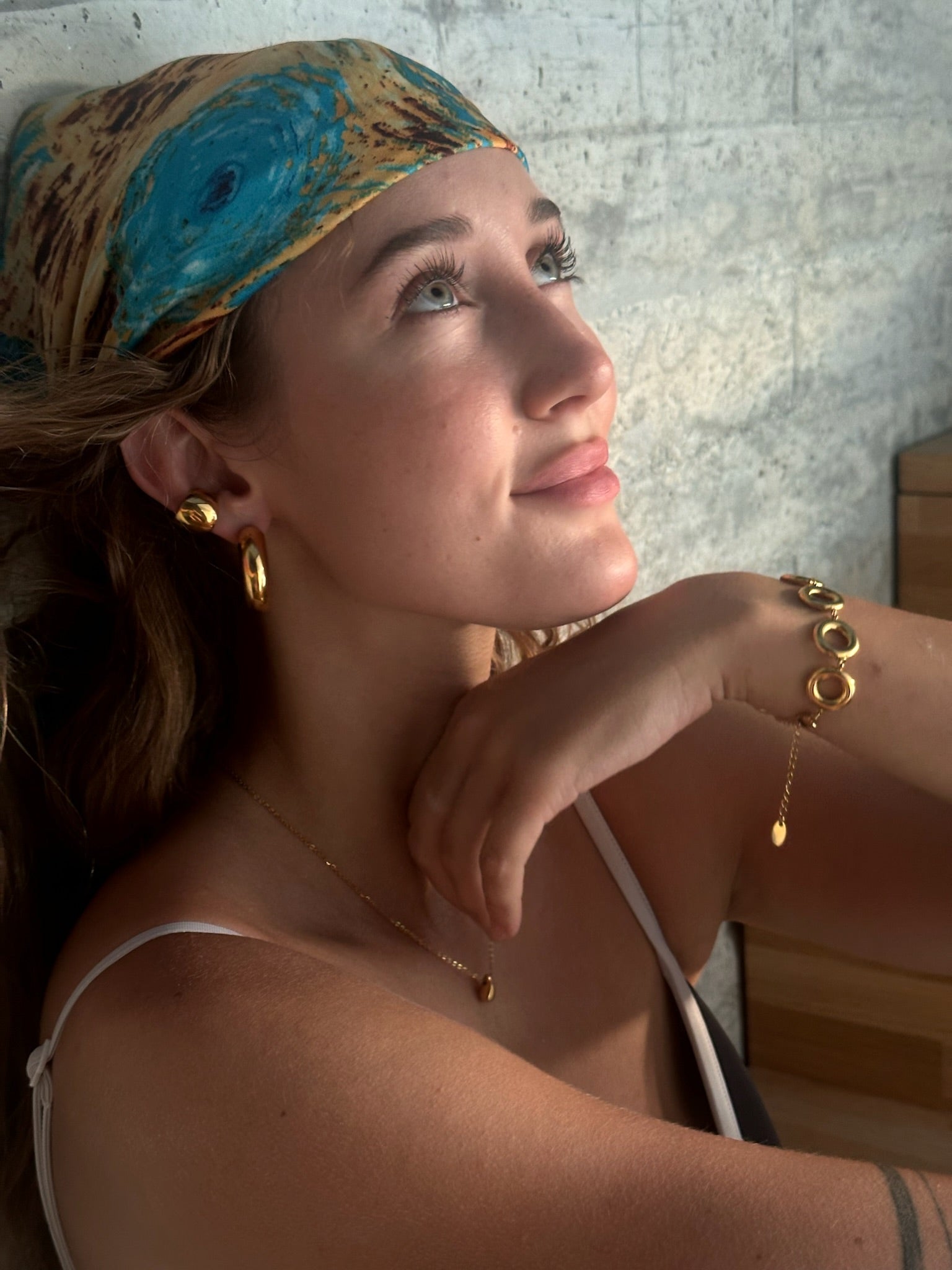 Classic hoop Earrings gilded in 18-
Carat Gold