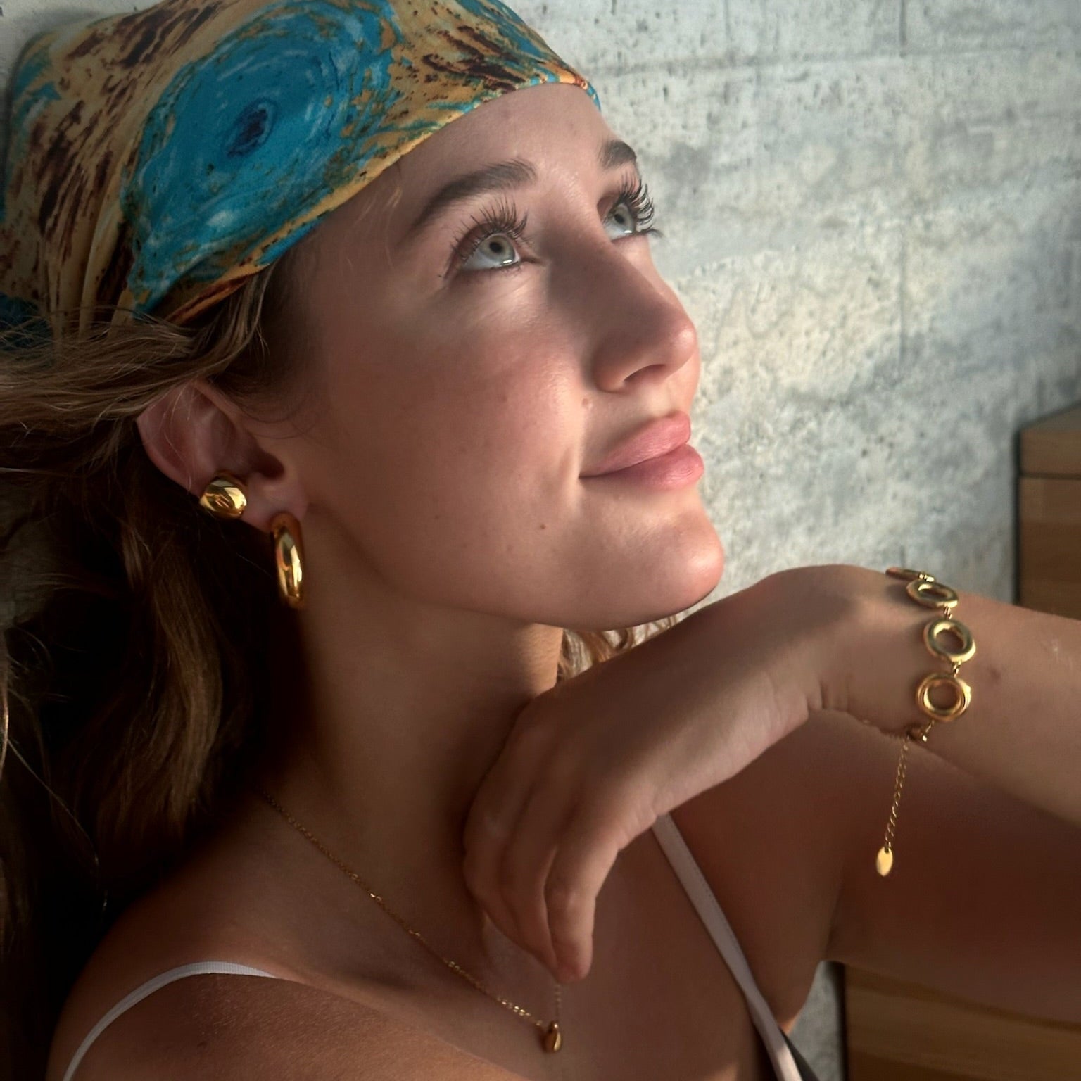 Classic hoop Earrings gilded in 18-
Carat Gold
