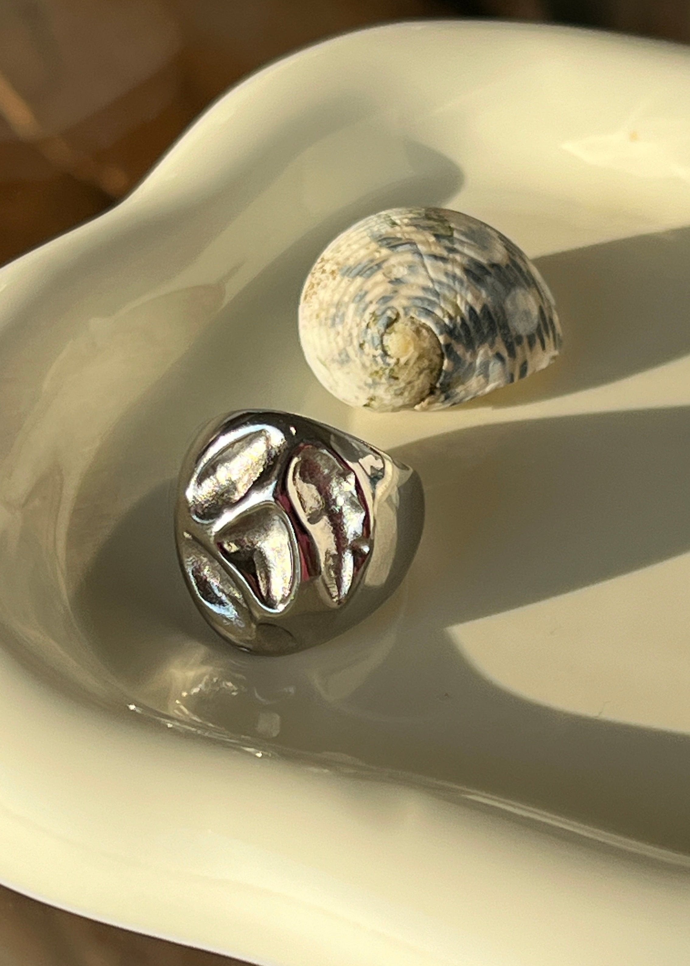 Irregular Bold chunky Ring gilded in 925 Silver