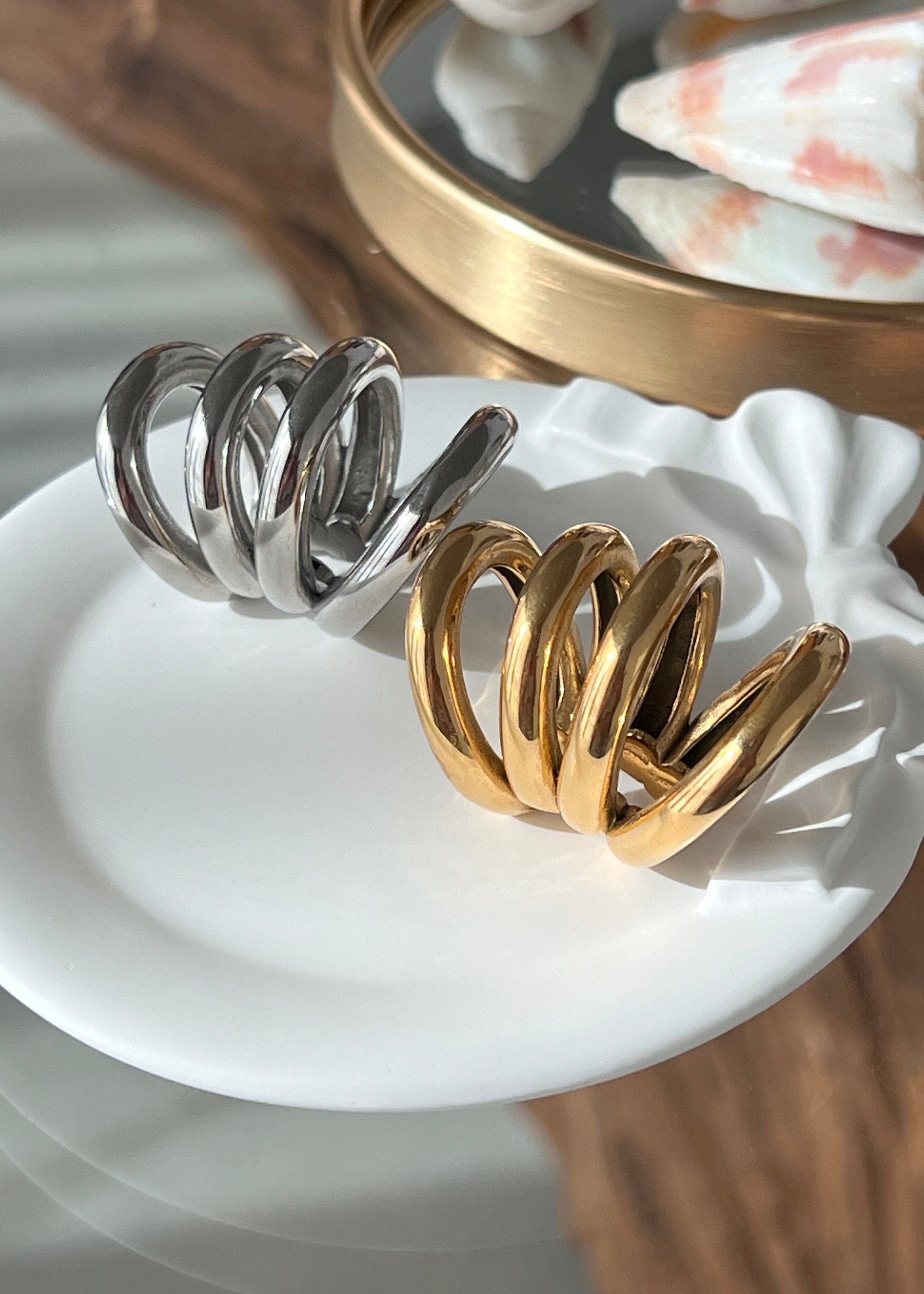 Round-shaped Ear Cuff gilded in 925 Silver