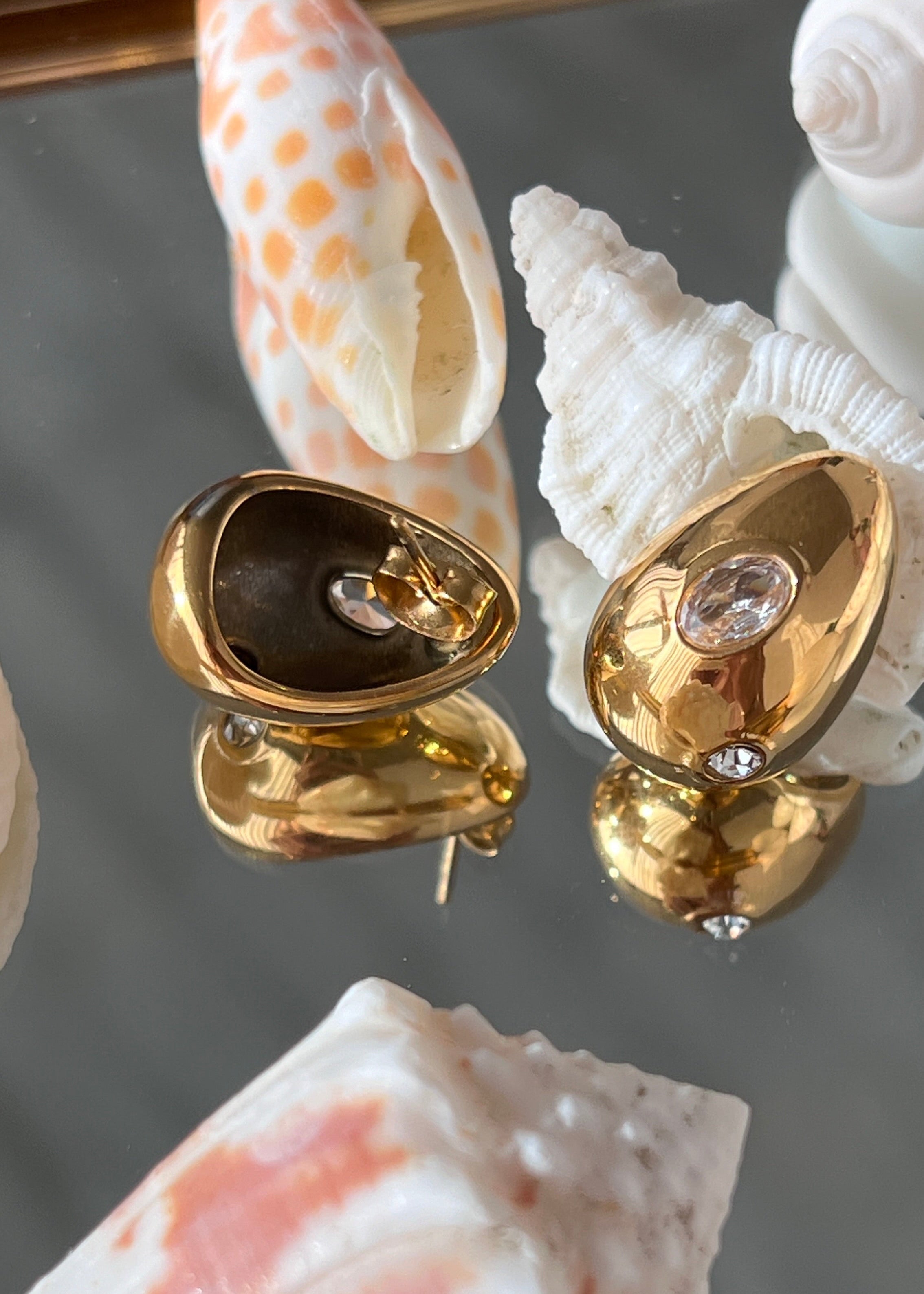 Egg-shaped Drop Earrings gilded in 18-Carat Gold with Dimond quality CZ