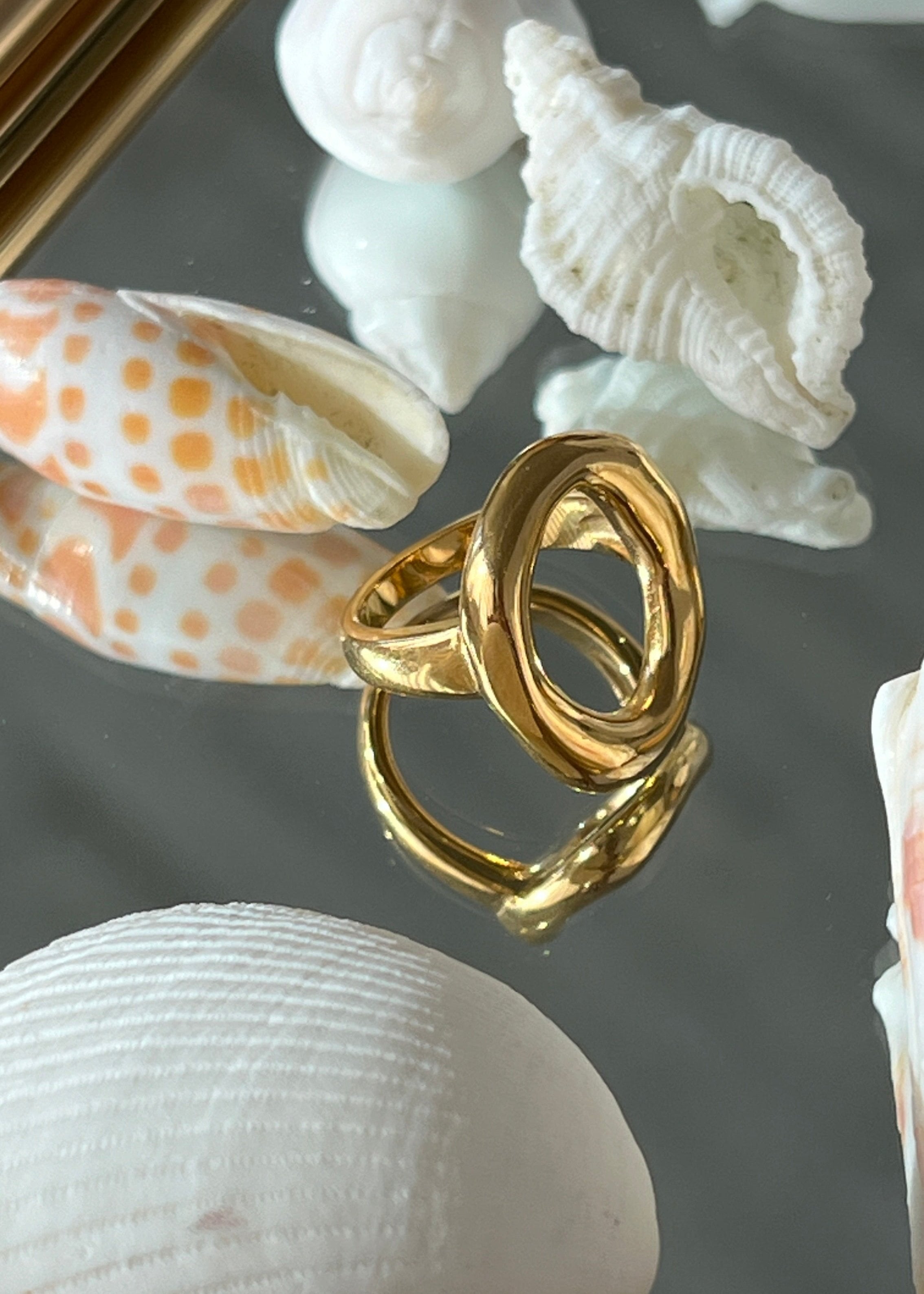 Round-shaped Ring gilded in 18-Carat Gold