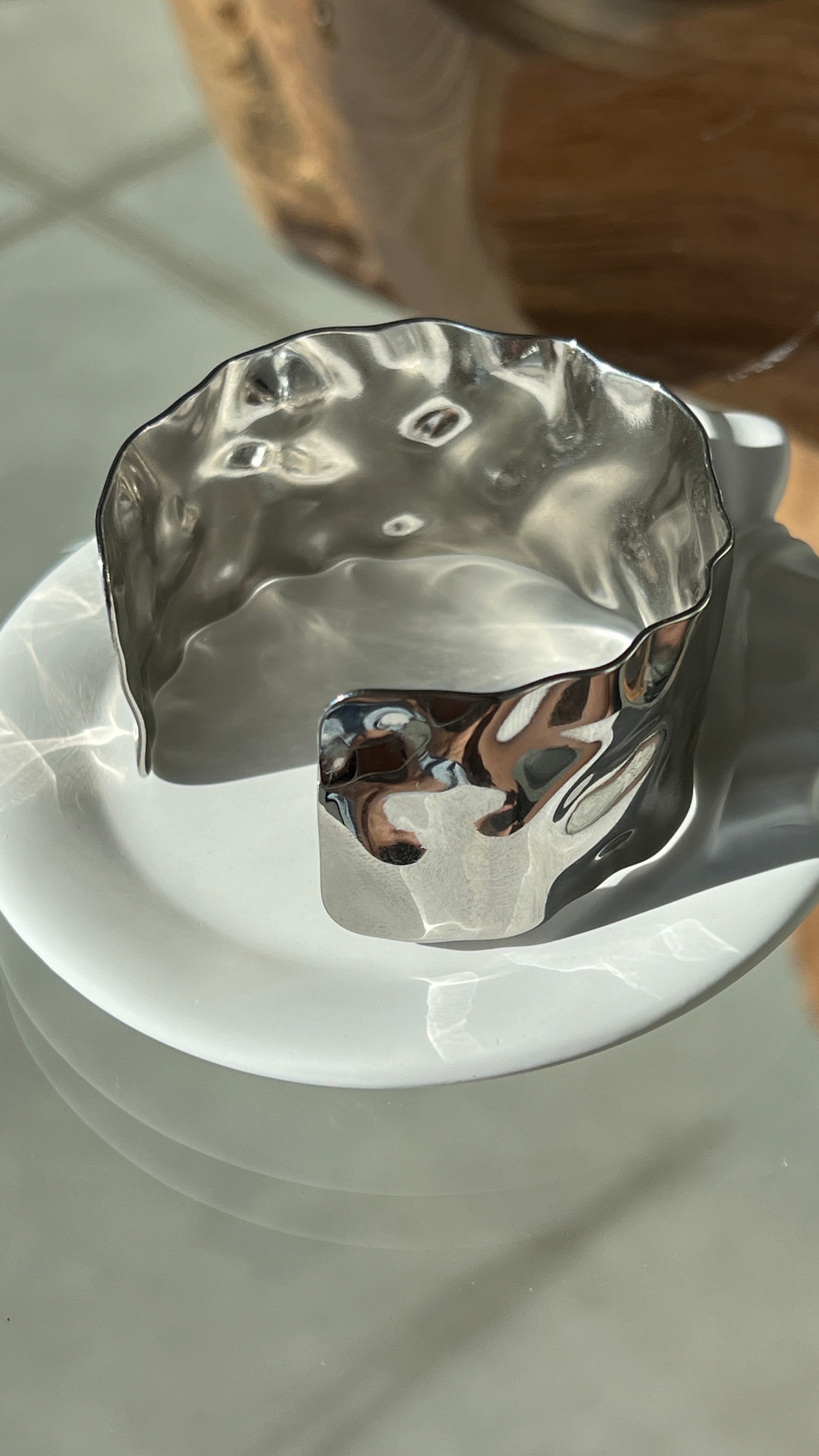 Chunky Asymmetrical Round Bangle Bracelet gilded in 925 Silver