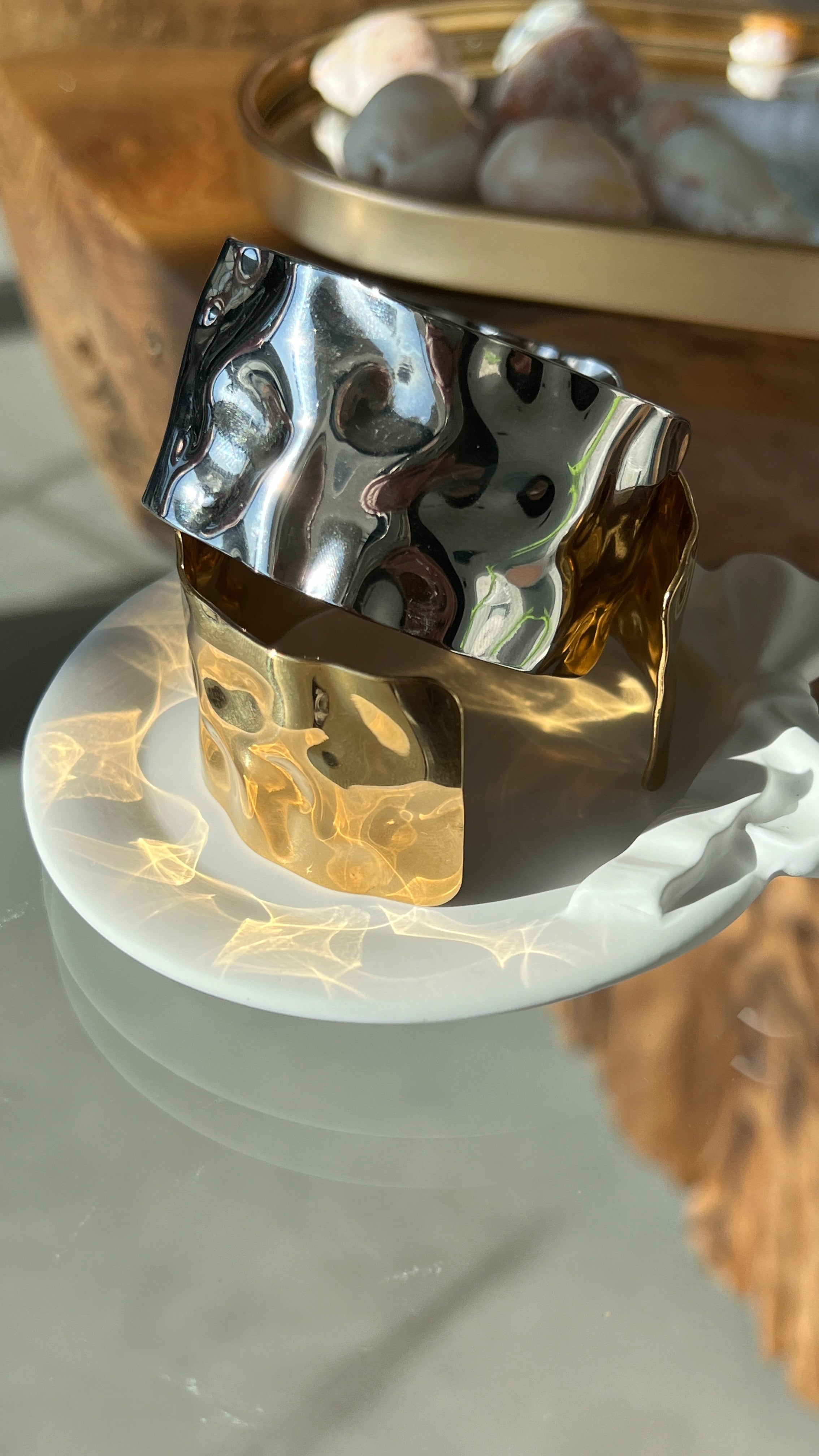 Chunky Asymmetrical Round Bangle Bracelet gilded in 925 Silver