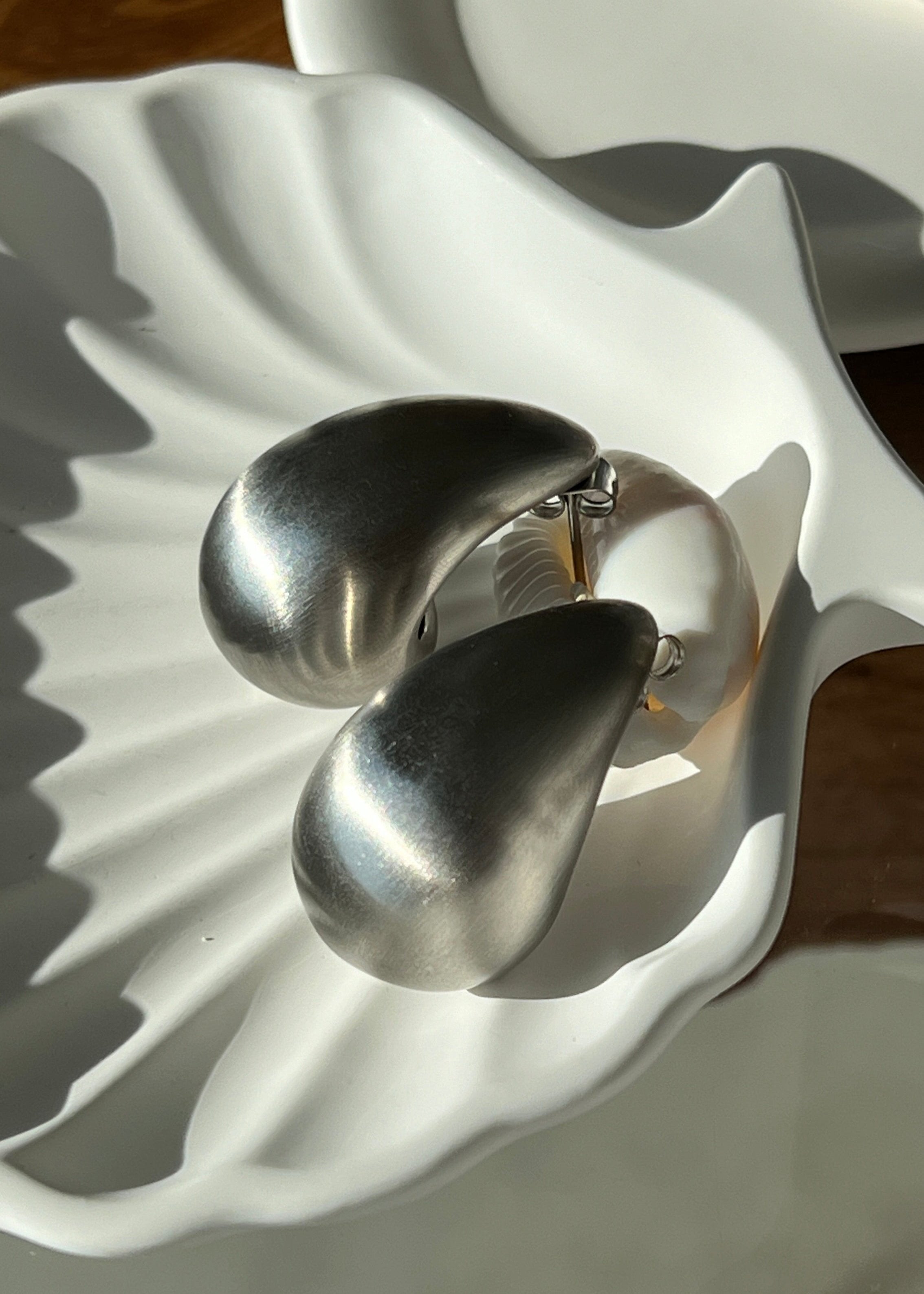 Drop Shaped Matte Earrings gilded in 925 Silver