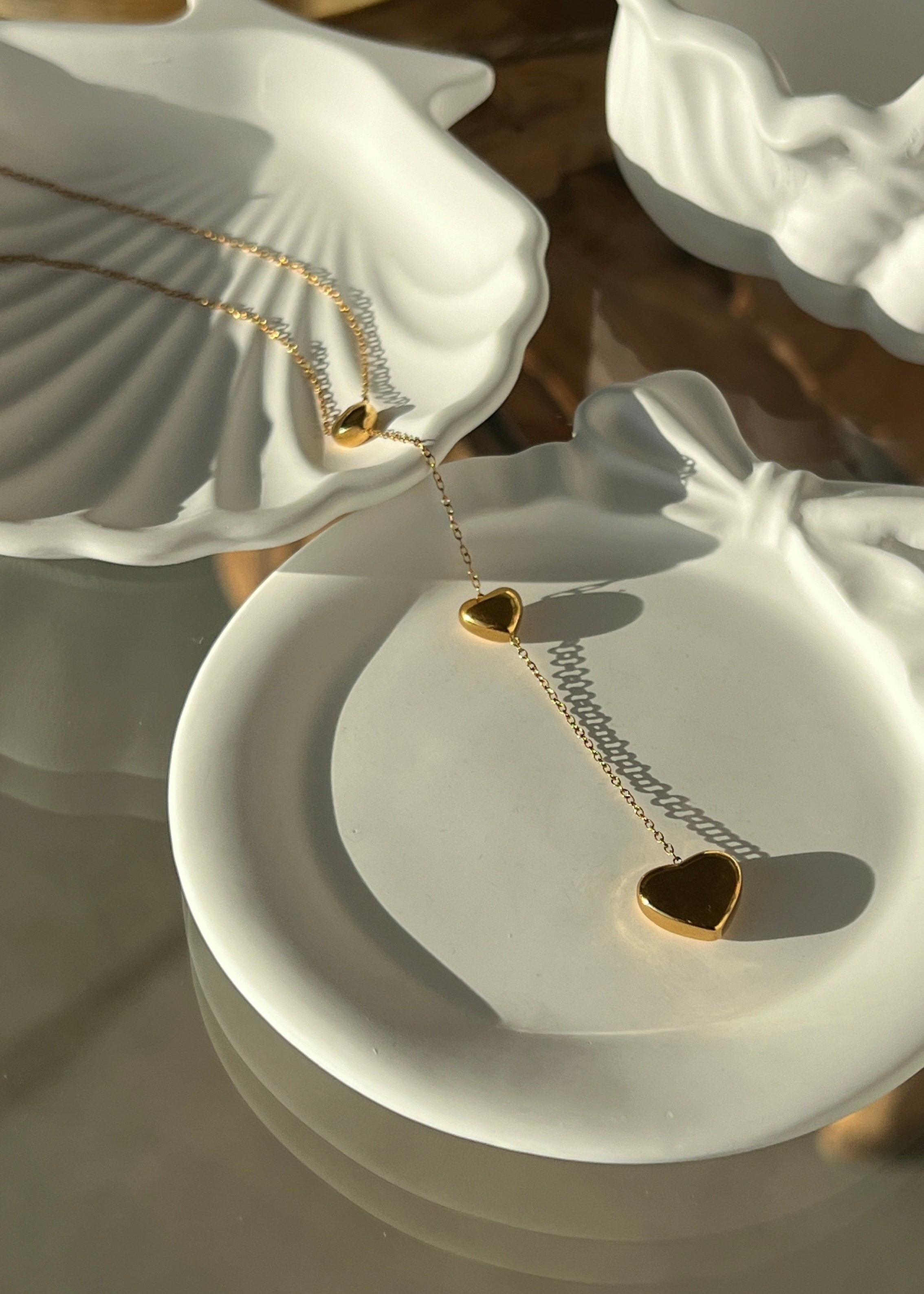 Love long neckless with hearts gilded in 18 Carat Gold