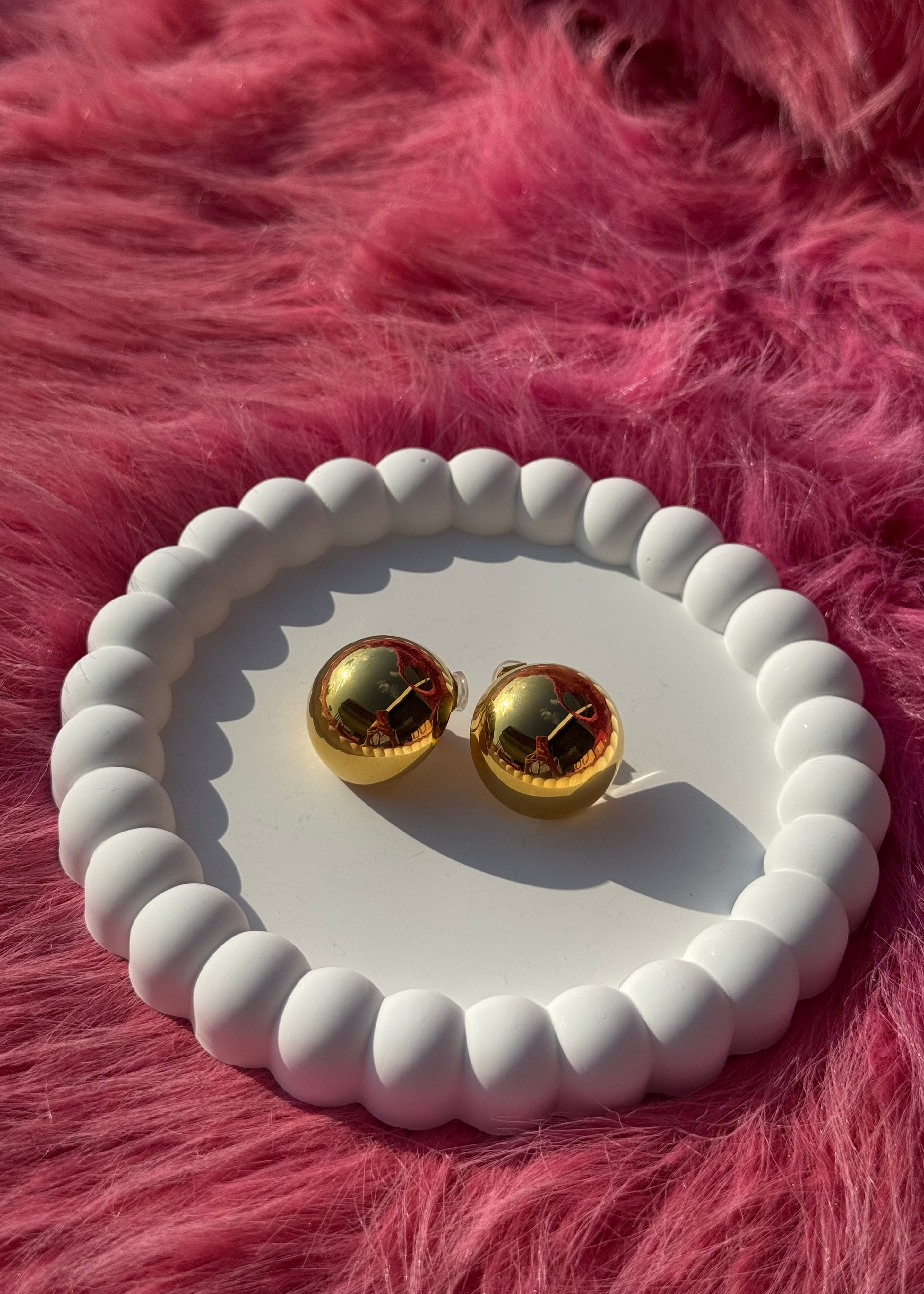 Round Clips gilded in 18-Carat Gold