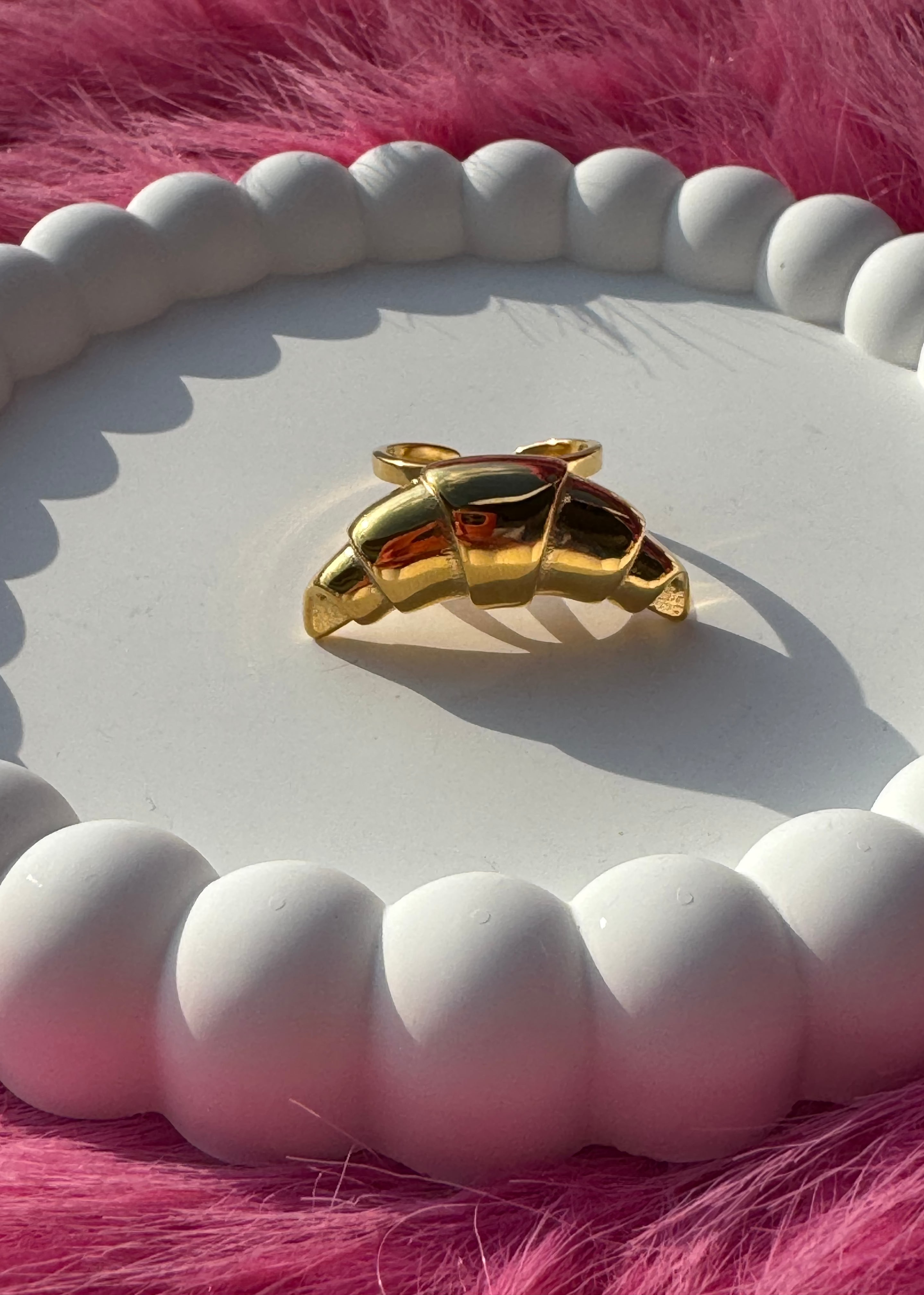 Croissant-shaped Drop Ring gilded in 18-Carat Gold