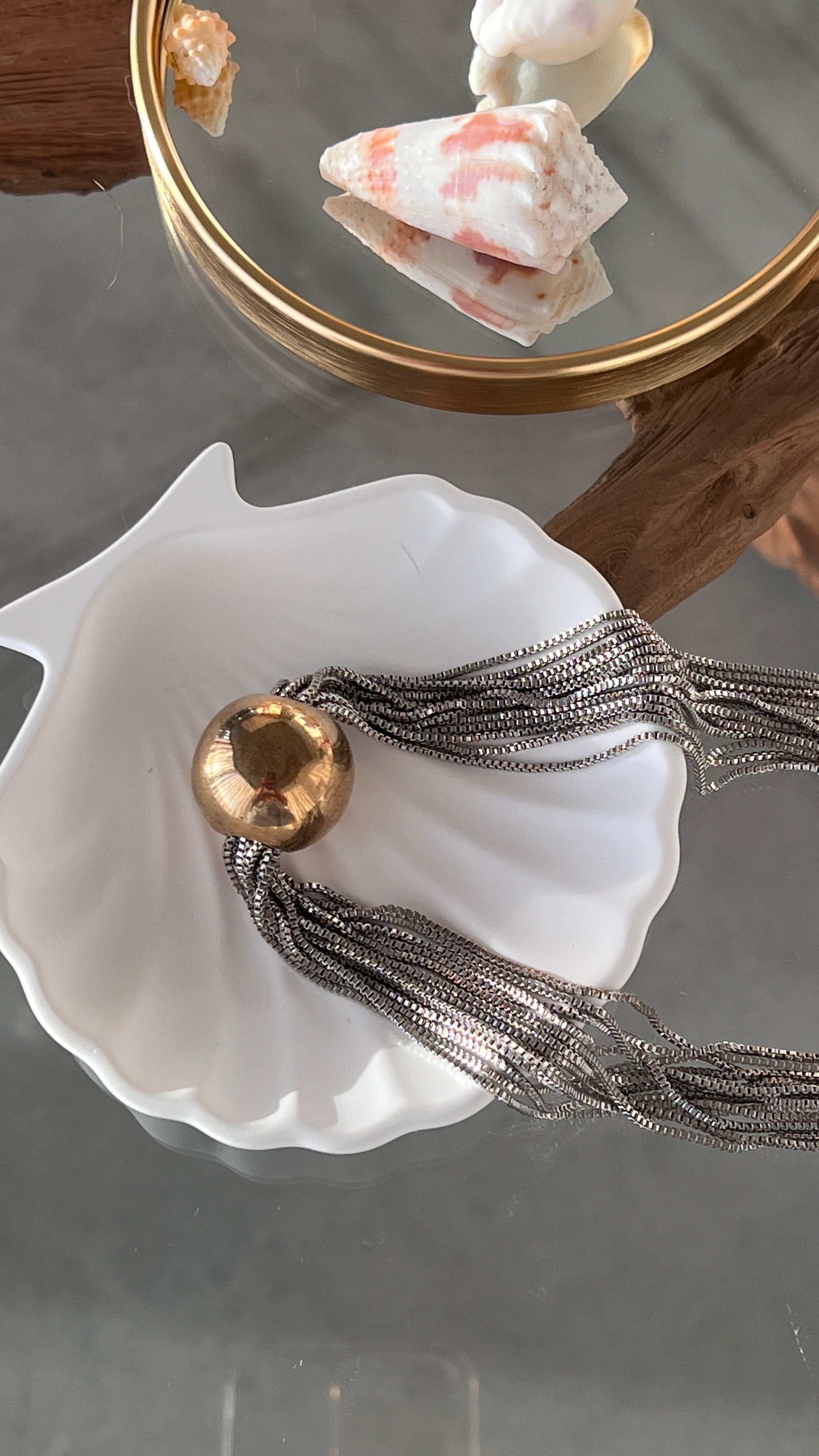 Multi Layered Vintage Fading Choker gilded in 18-Carat Gold with 925 Silver