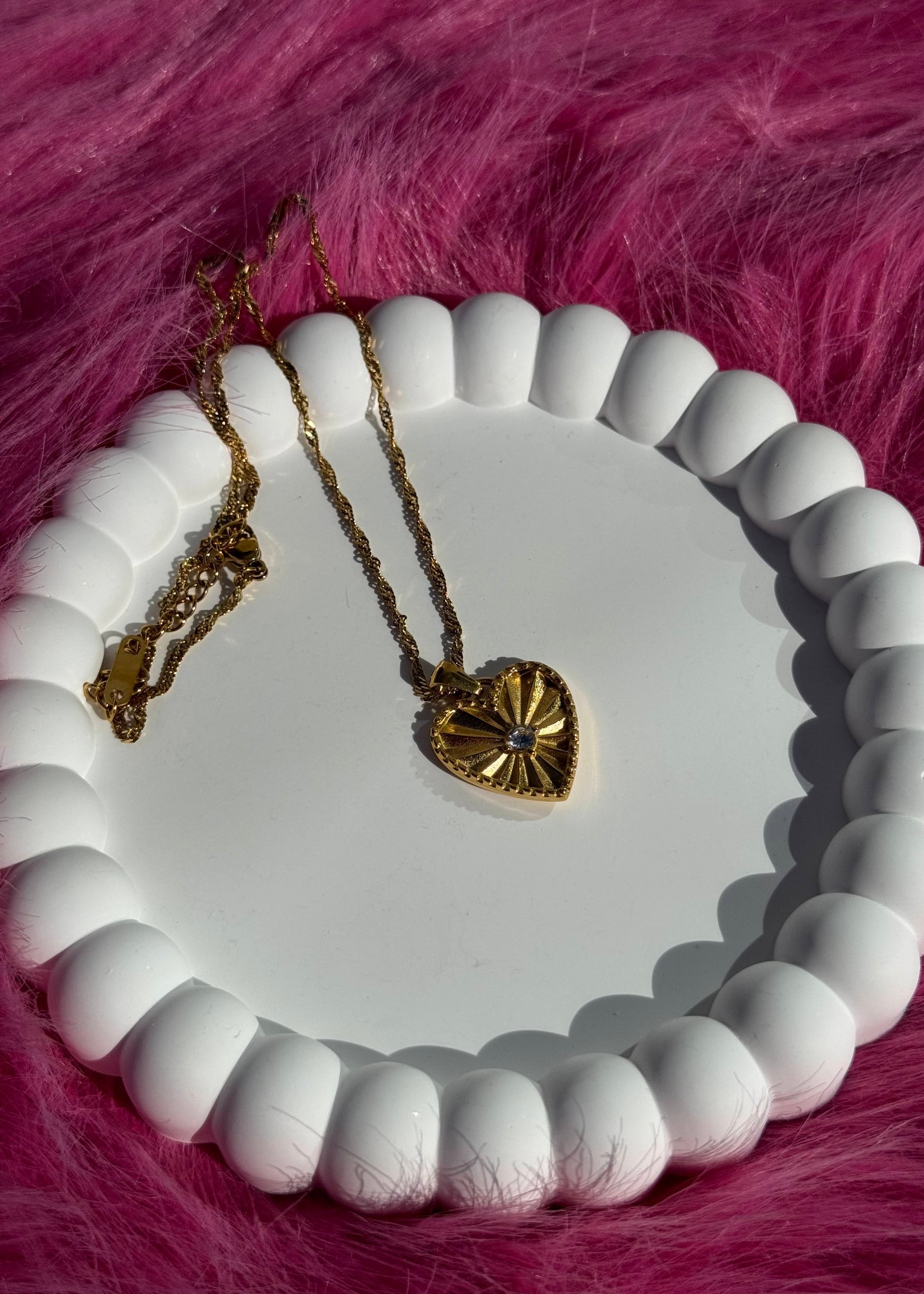 Heart neckless with CZ gilded in 18-Carat Gold