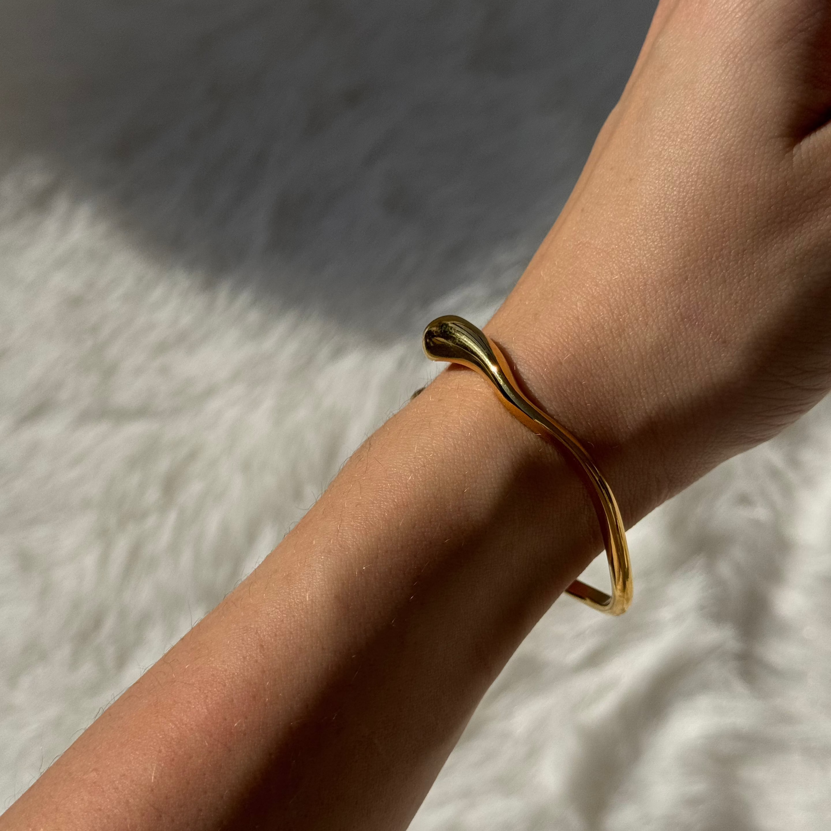 Must Have Classic everyday wear bracelet gilded in 18-Carat Gold