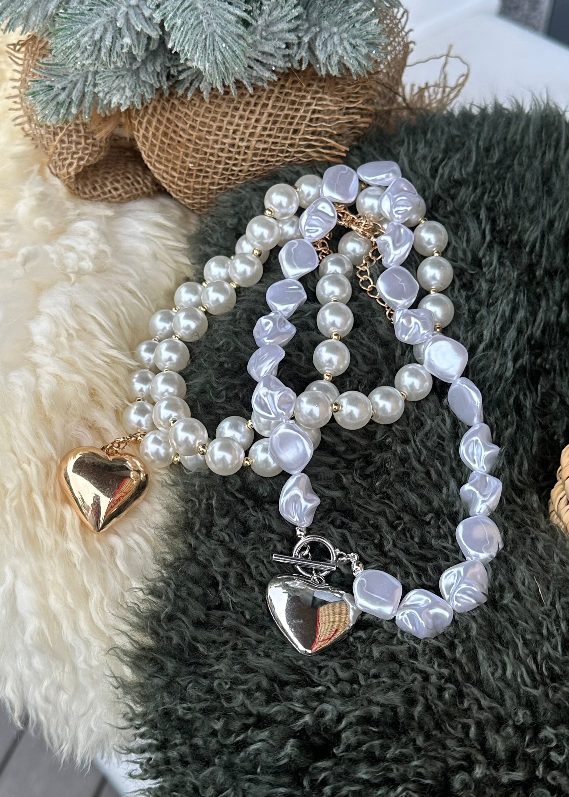 BIG PEARL LOVE CHOKER GILDED IN 18-CARAT GOLD