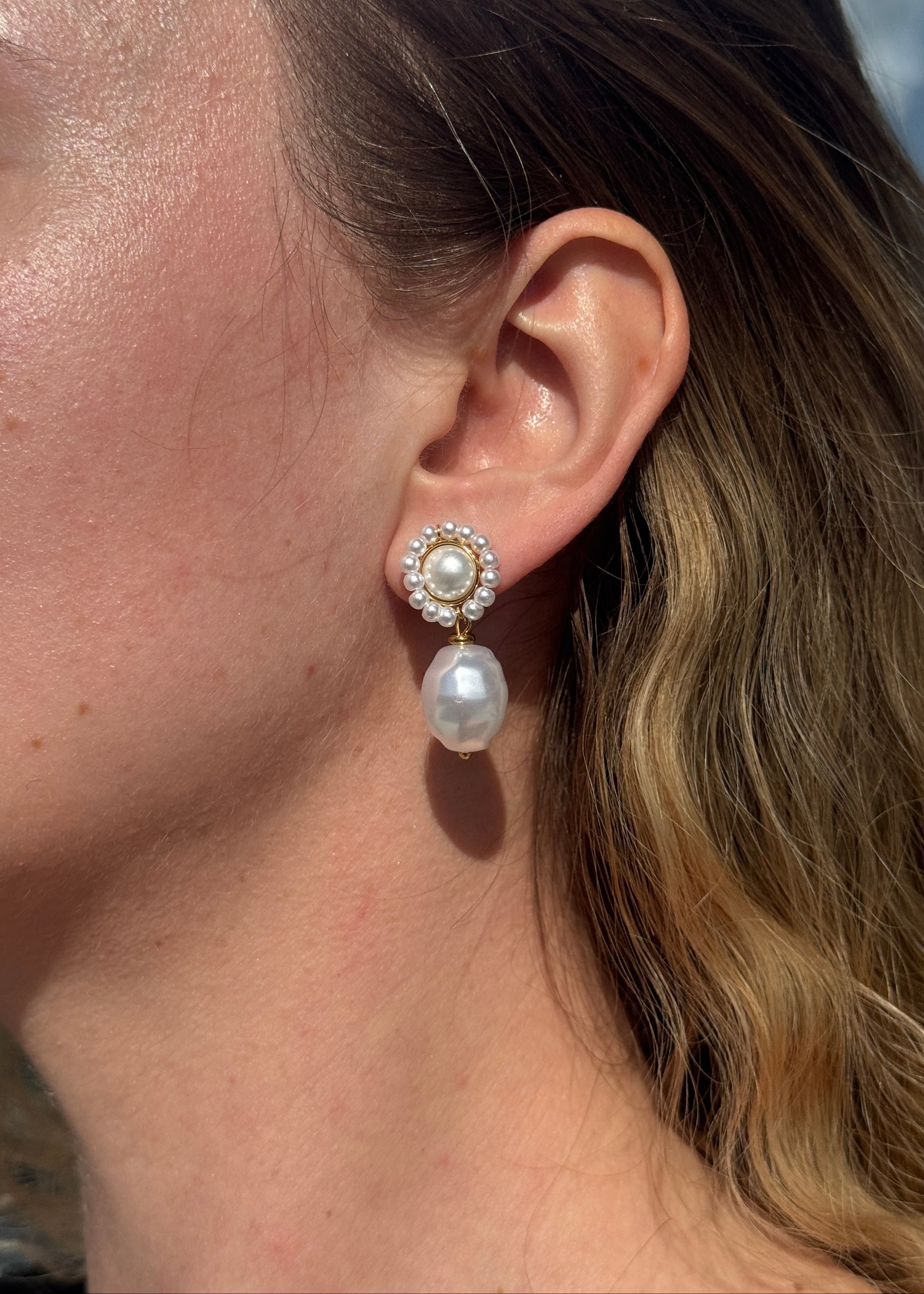 Chunky drop oval Earrings with perls gilded in 18-Carat Gold