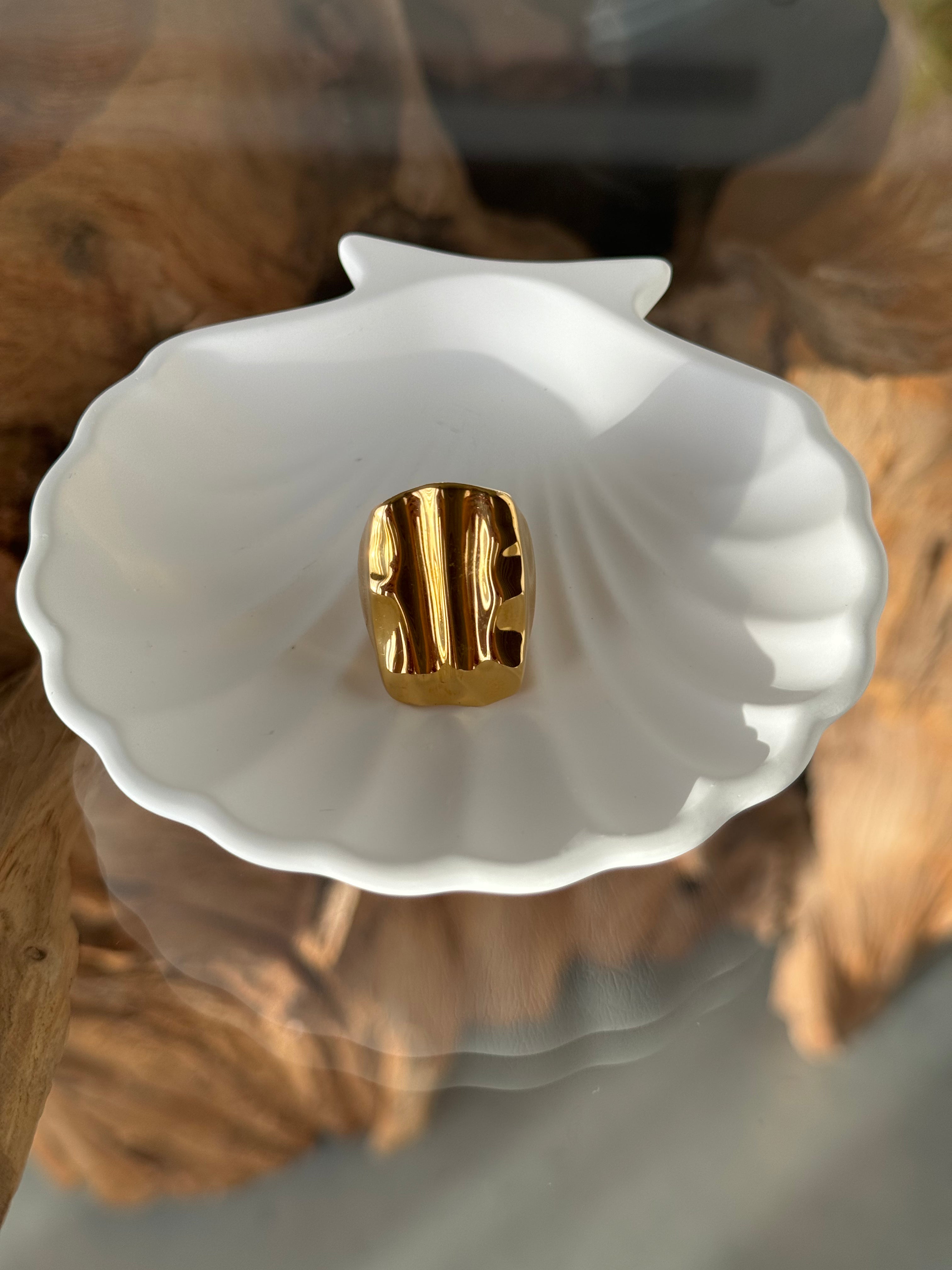 Geometric Bold chunky Ring gilded in 18-Carat Gold