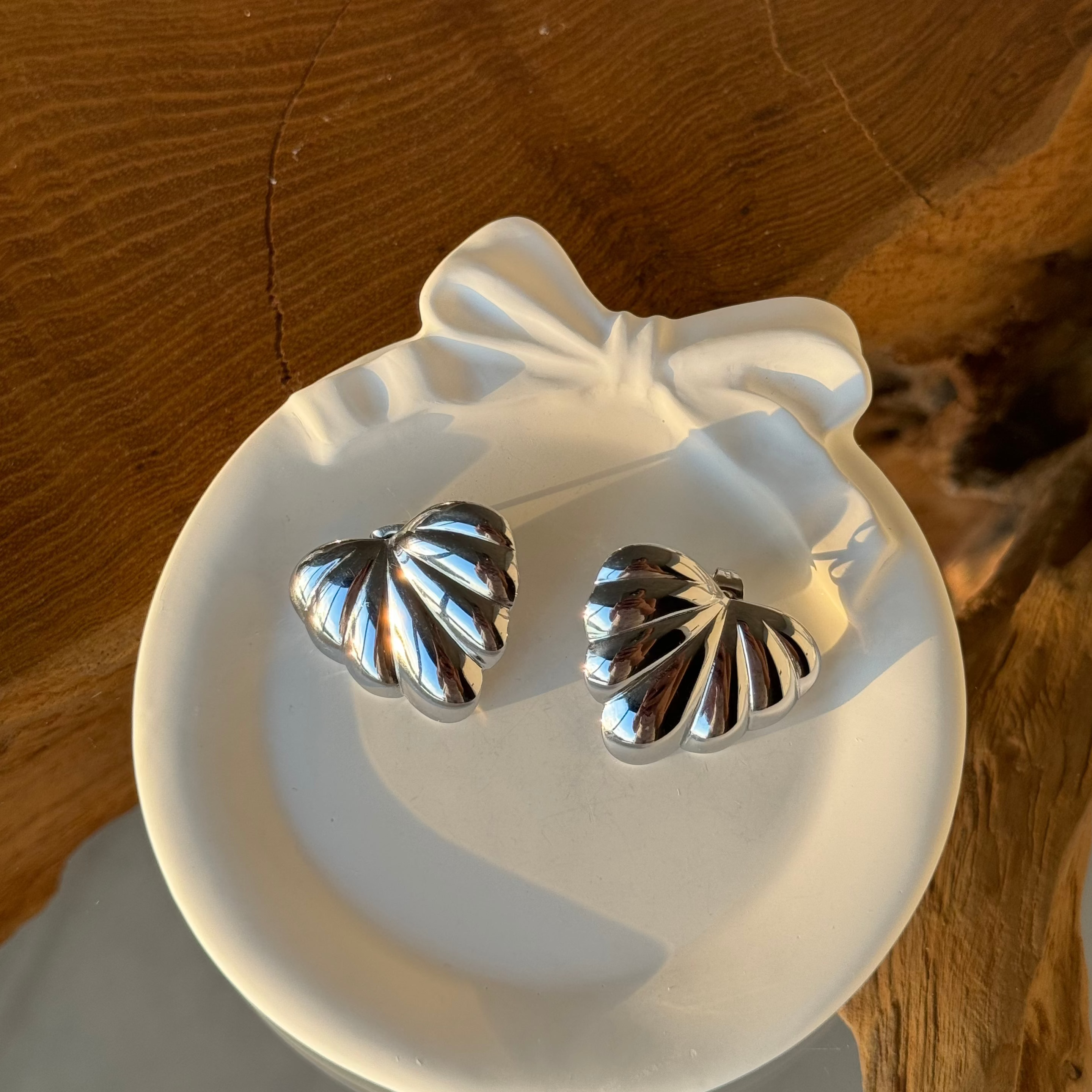Grape leaf shaped Drop Earrings gilded in 925 Silver