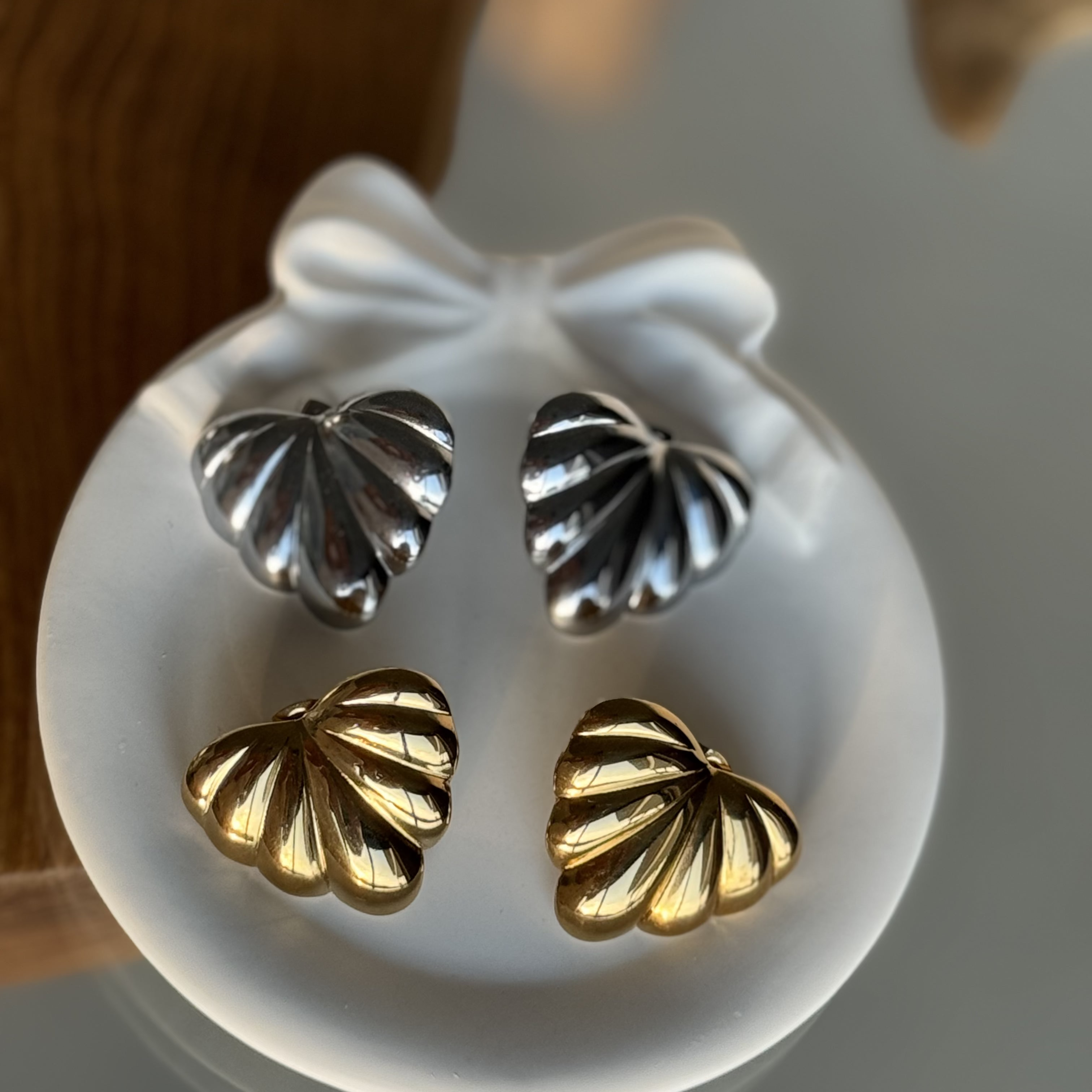 Grape leaf shaped Drop Earrings gilded in 925 Silver