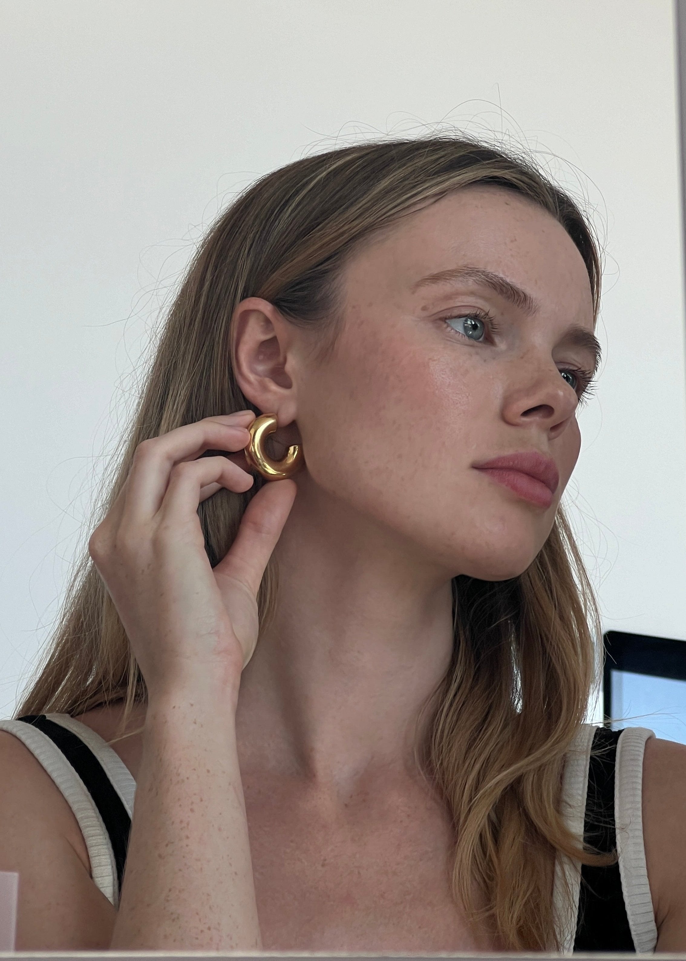 Classic hoop Earrings gilded in 18-
Carat Gold