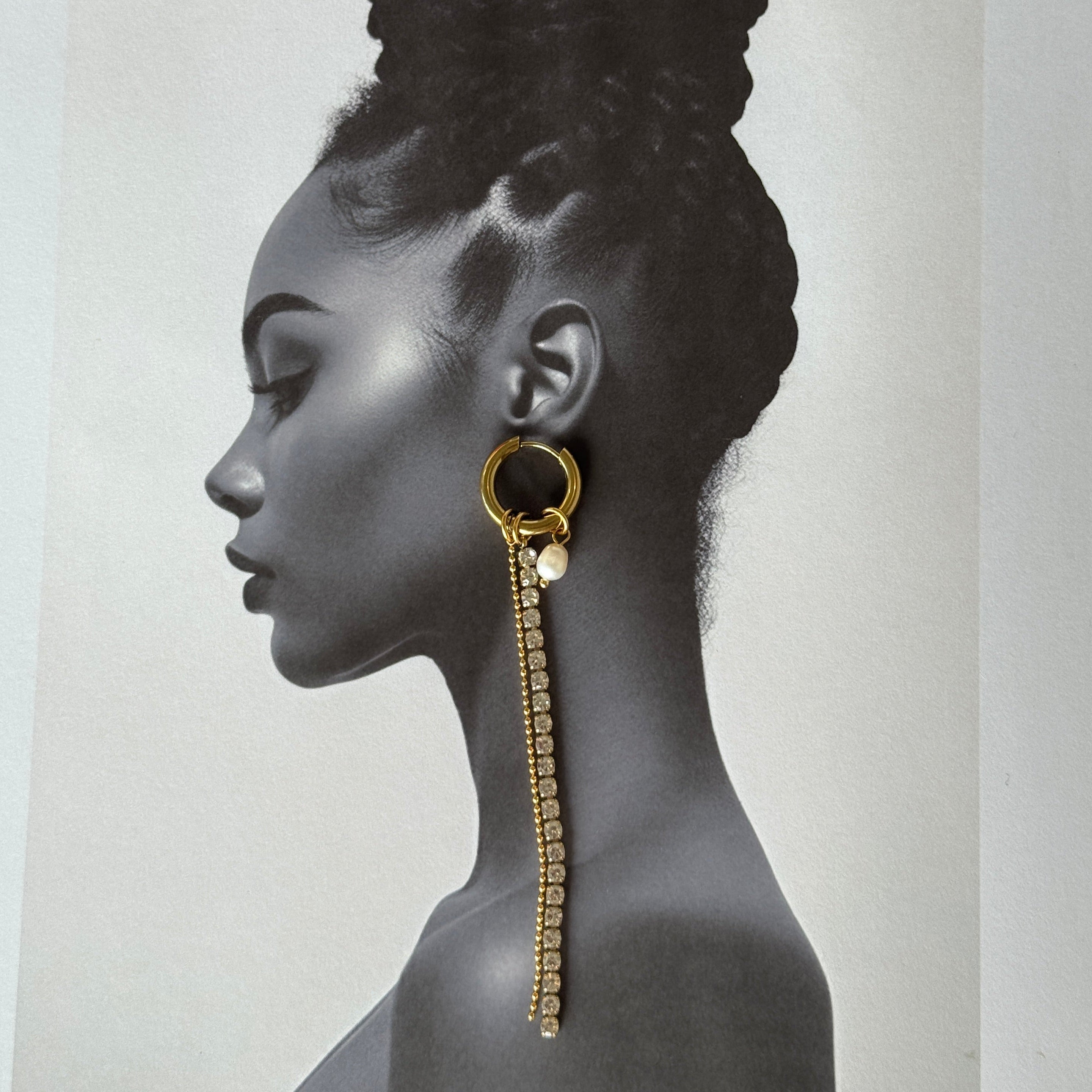 Long Drop Earrings with pearls gilded in 18-Carat Gold