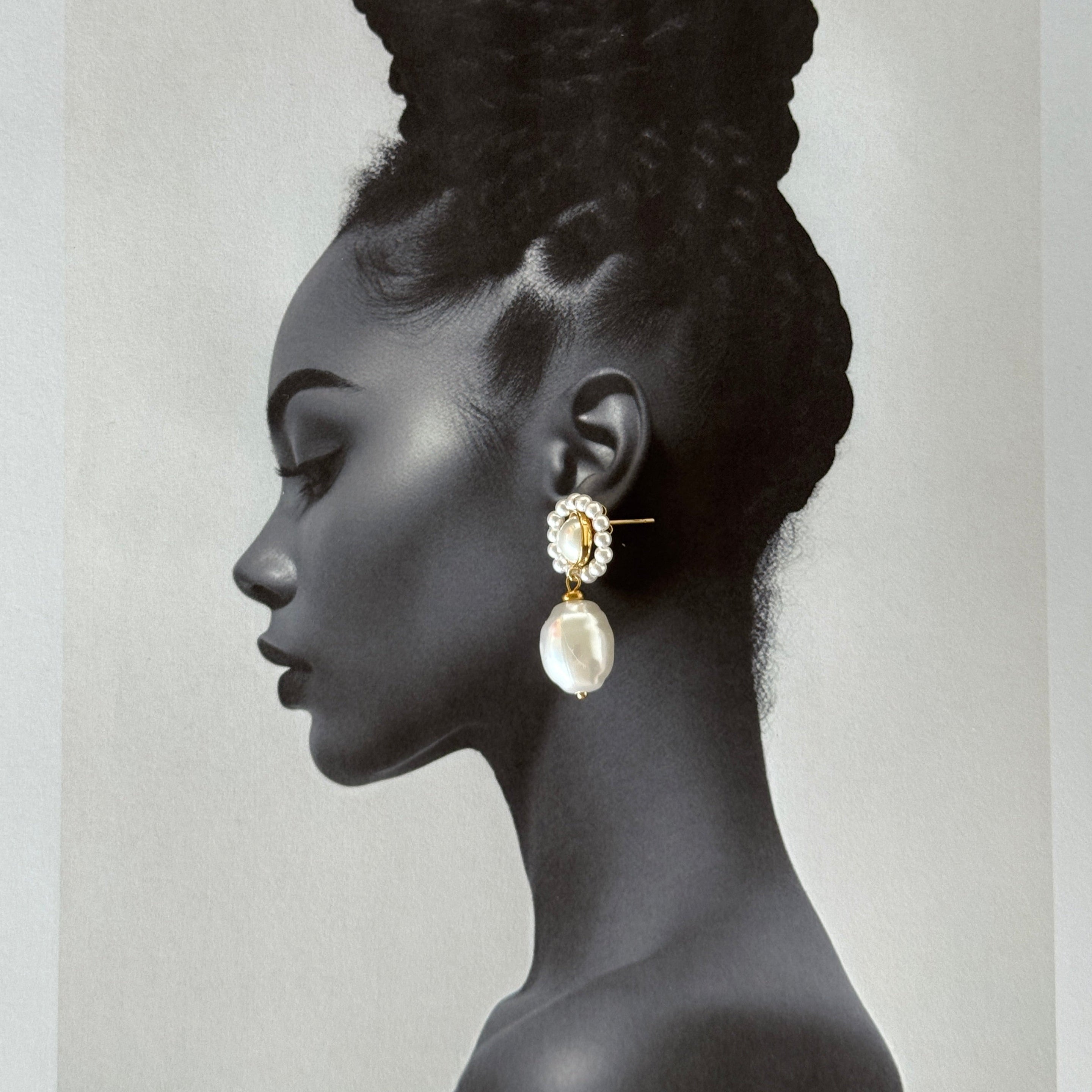 Chunky drop oval Earrings with pearls gilded in 18-Carat Gold