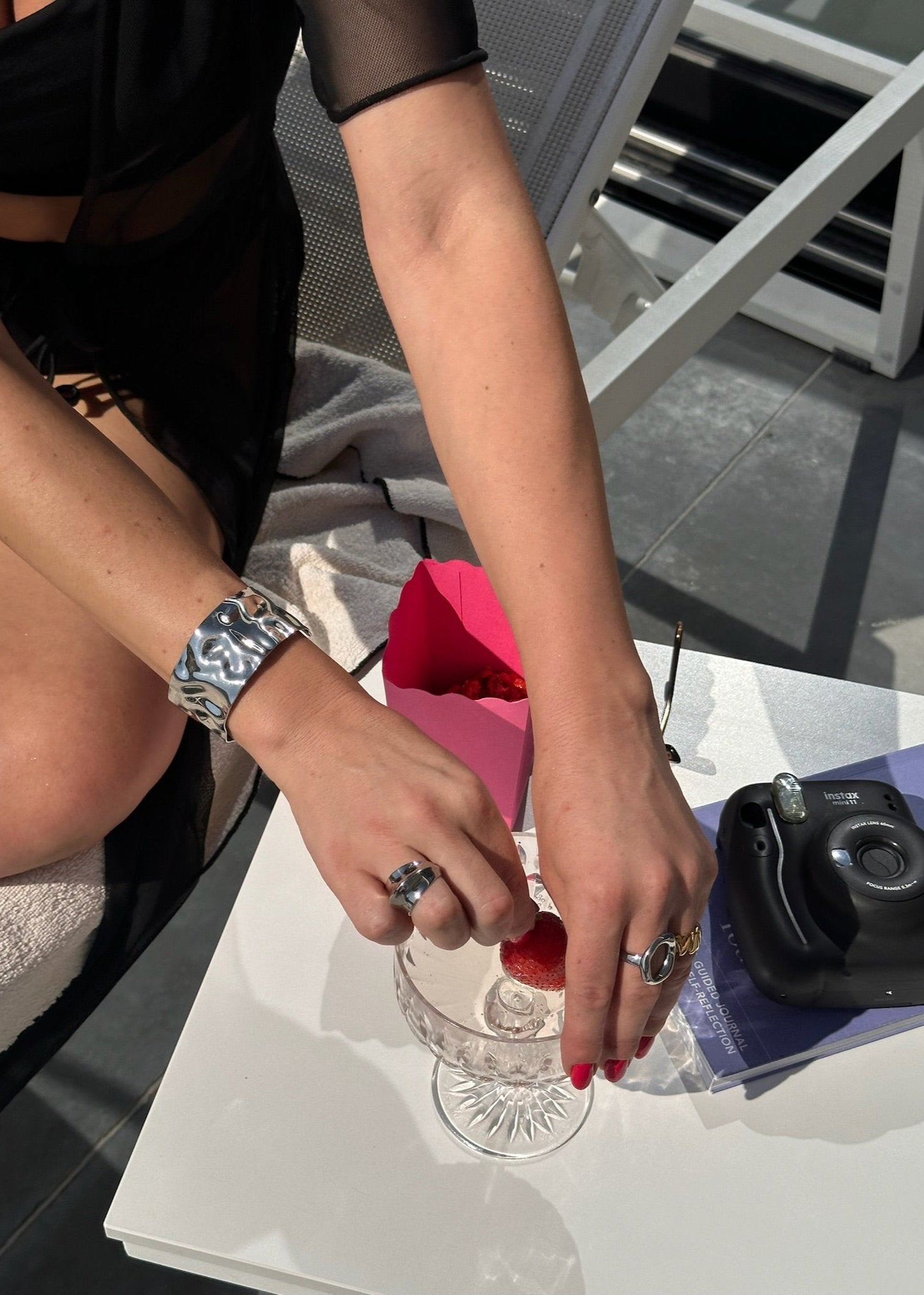 Chunky Asymmetrical Round Bangle Bracelet gilded in 925 Silver