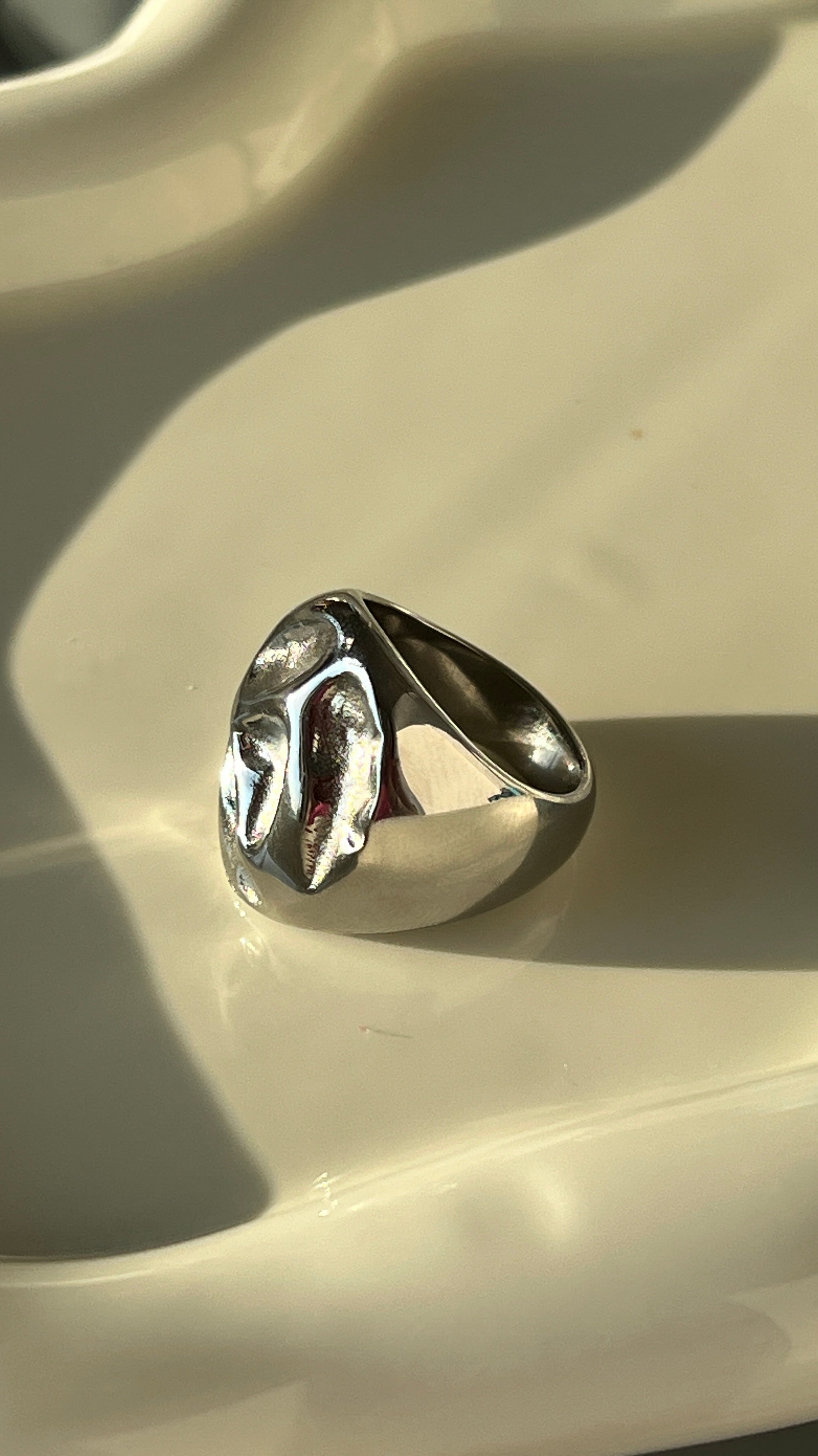 Irregular Bold chunky Ring gilded in 925 Silver