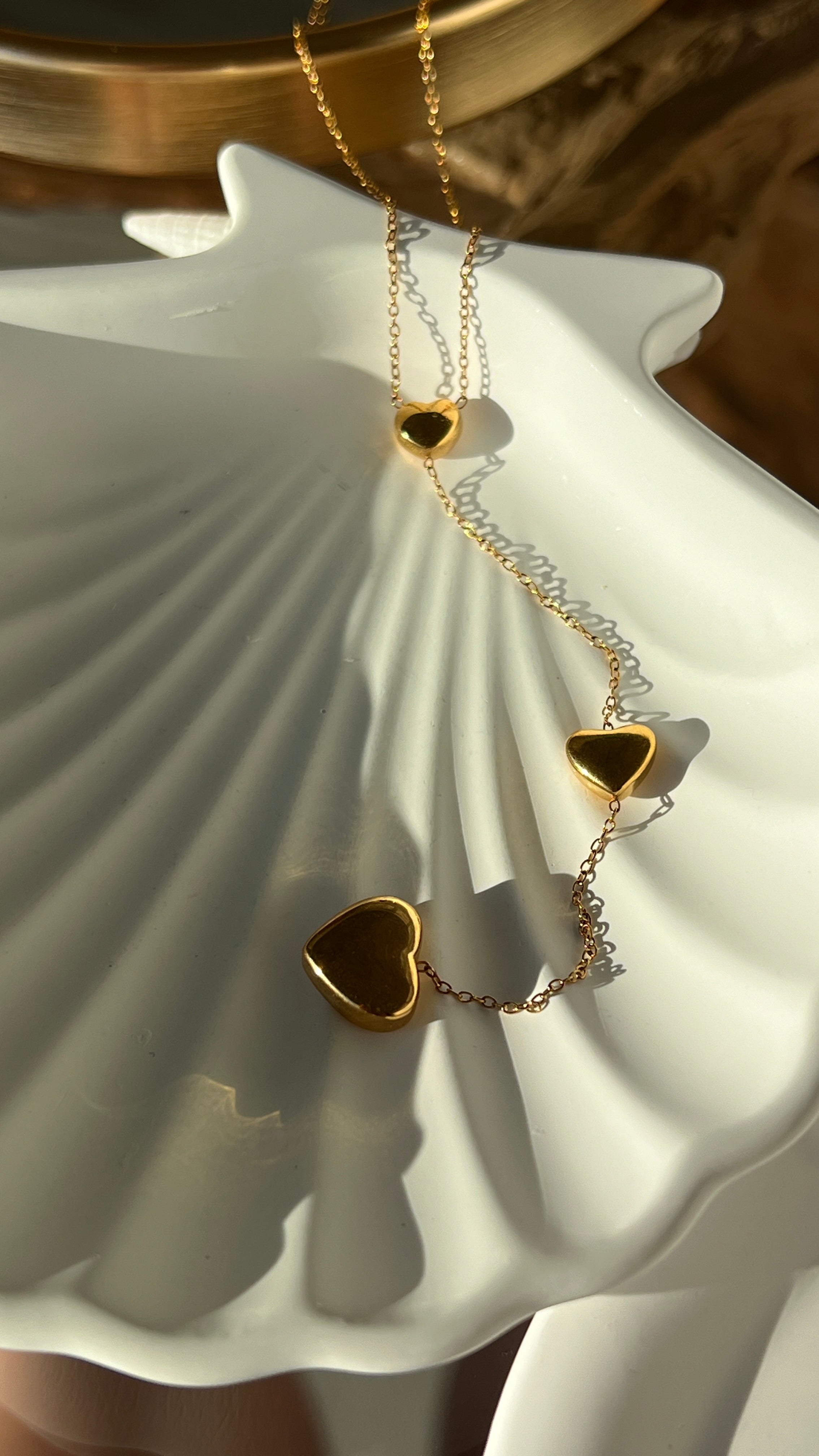 Love long neckless with hearts gilded in 18 Carat Gold