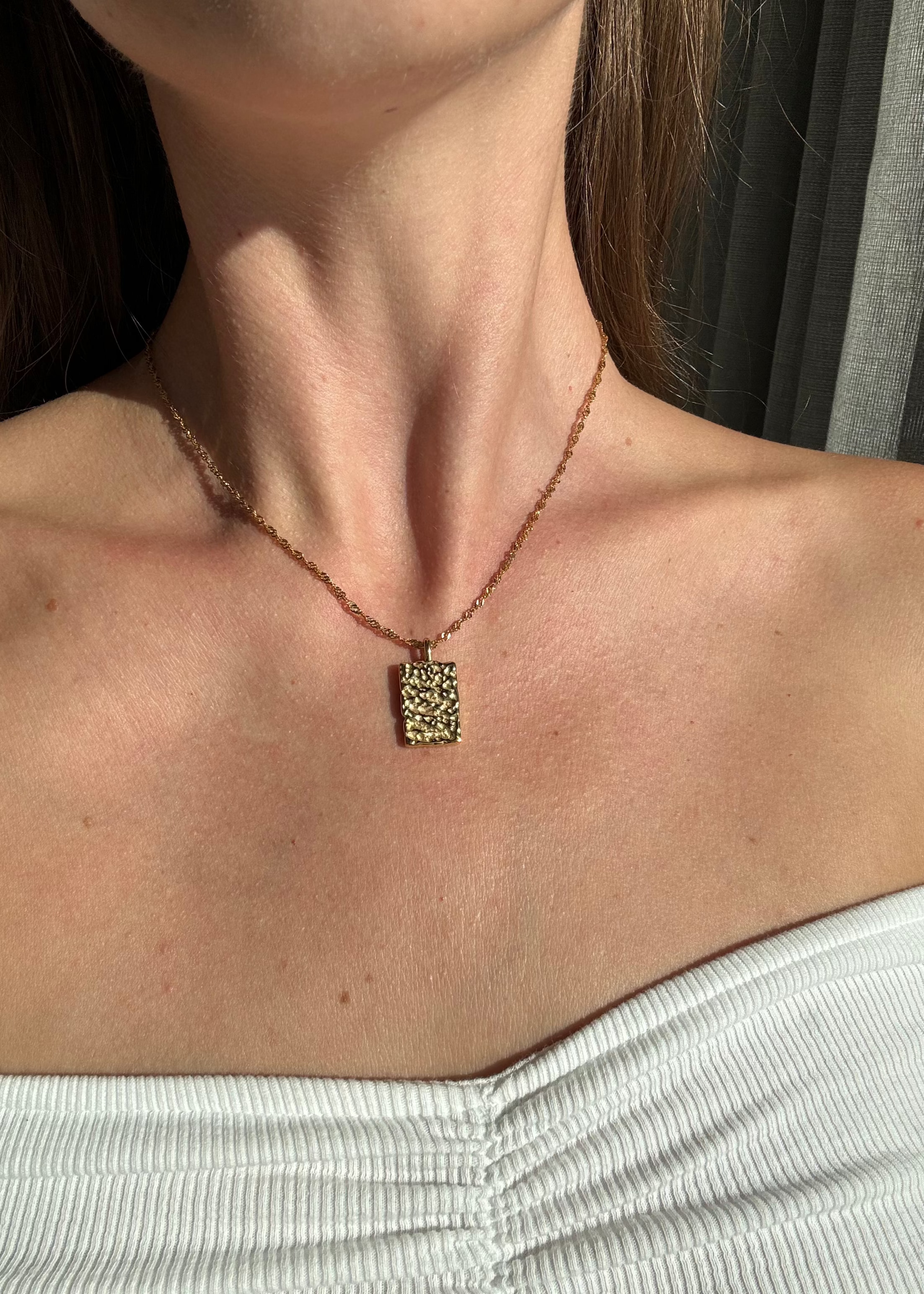 Vintage Square Pendant Necklace gilded in 18 Carat Gold